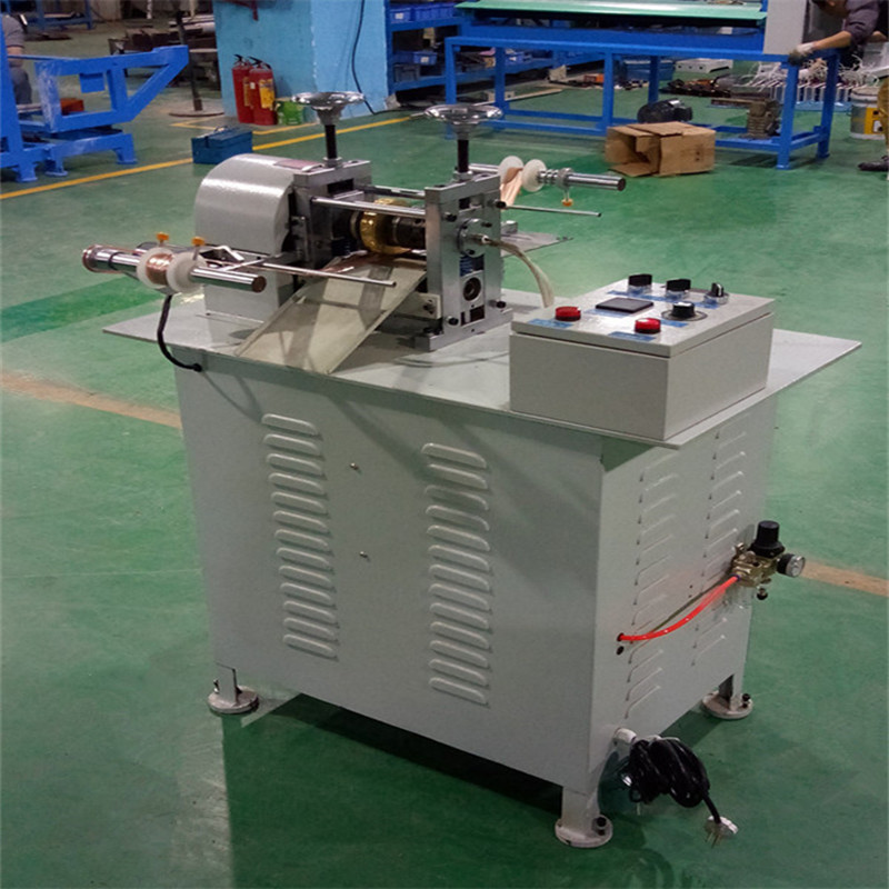 <b> 气动滚轮烫金机</b>